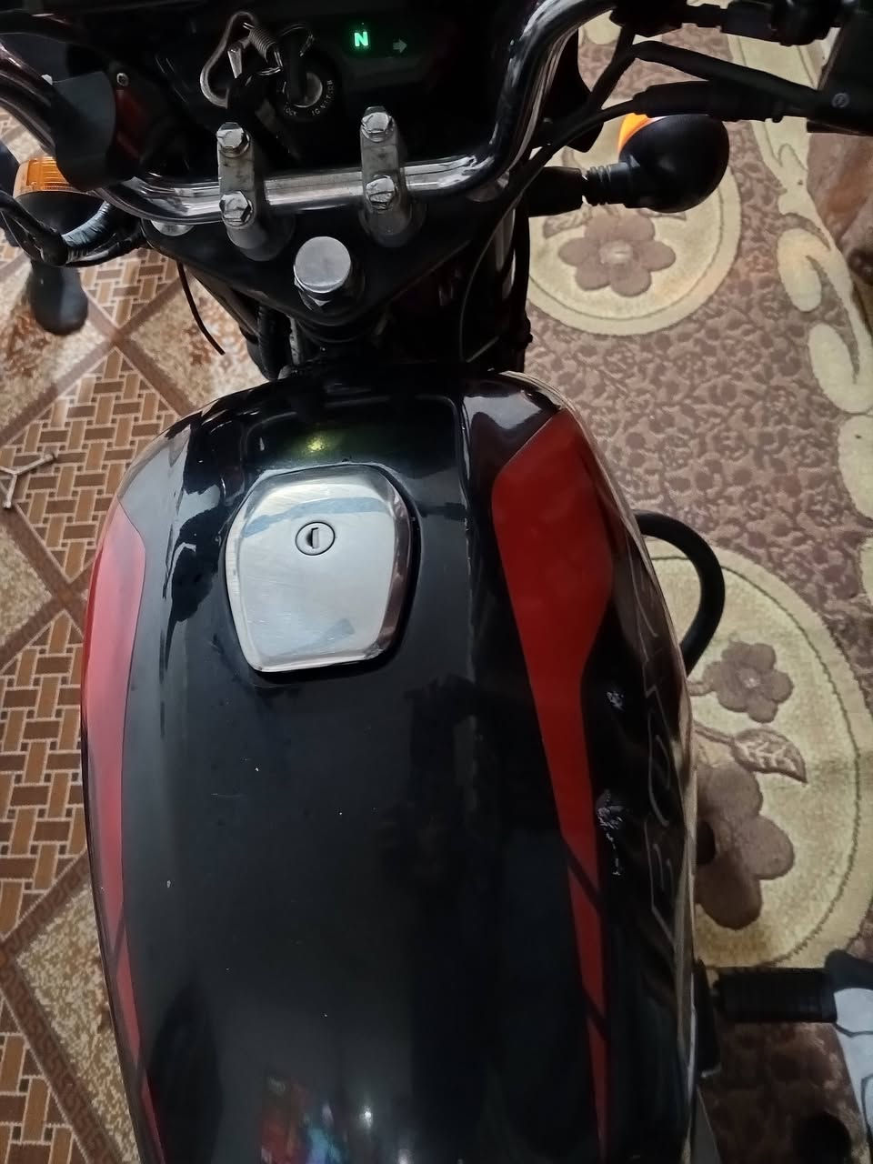 بوكسر 23 للبيع الون اسود لوحات انكليزي السعر 2300 بيه مجال حك الجيه ***********
