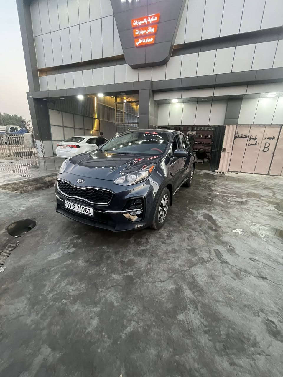 سلام عليكم ورحمة وبركاته سبورتج2021نص فول
ماشيه 40 الف سياره جاهزه ما ناقصه شي. سعرها مناسب.  مكفوله من صبغ. 145 مكانها كربلاء 

***********
