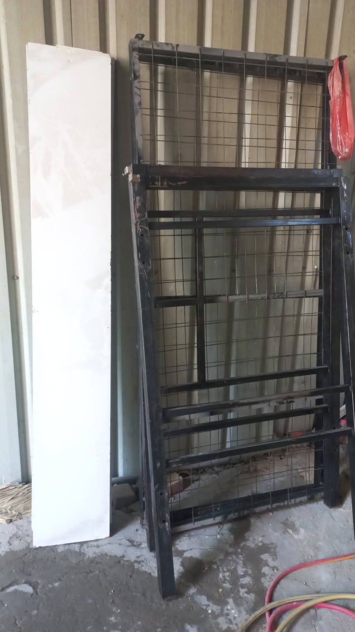 بيع هذه الاغراض كراده داخل 
الاتصال ***********
