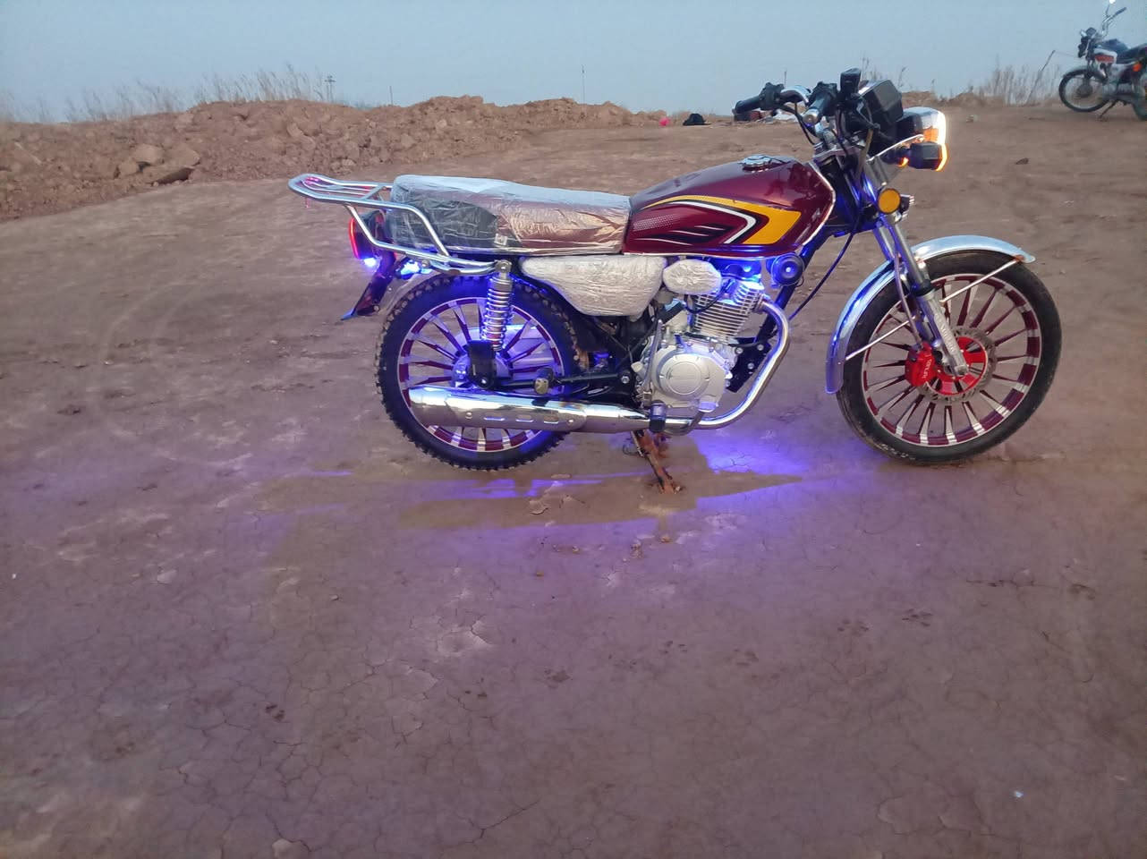 سلام عليكم سيفان 2024مكفوله كفاله عامه تخم تاير وضع شركه مكان. واسط العزيزيه اتصل وبل خدمه ***********
