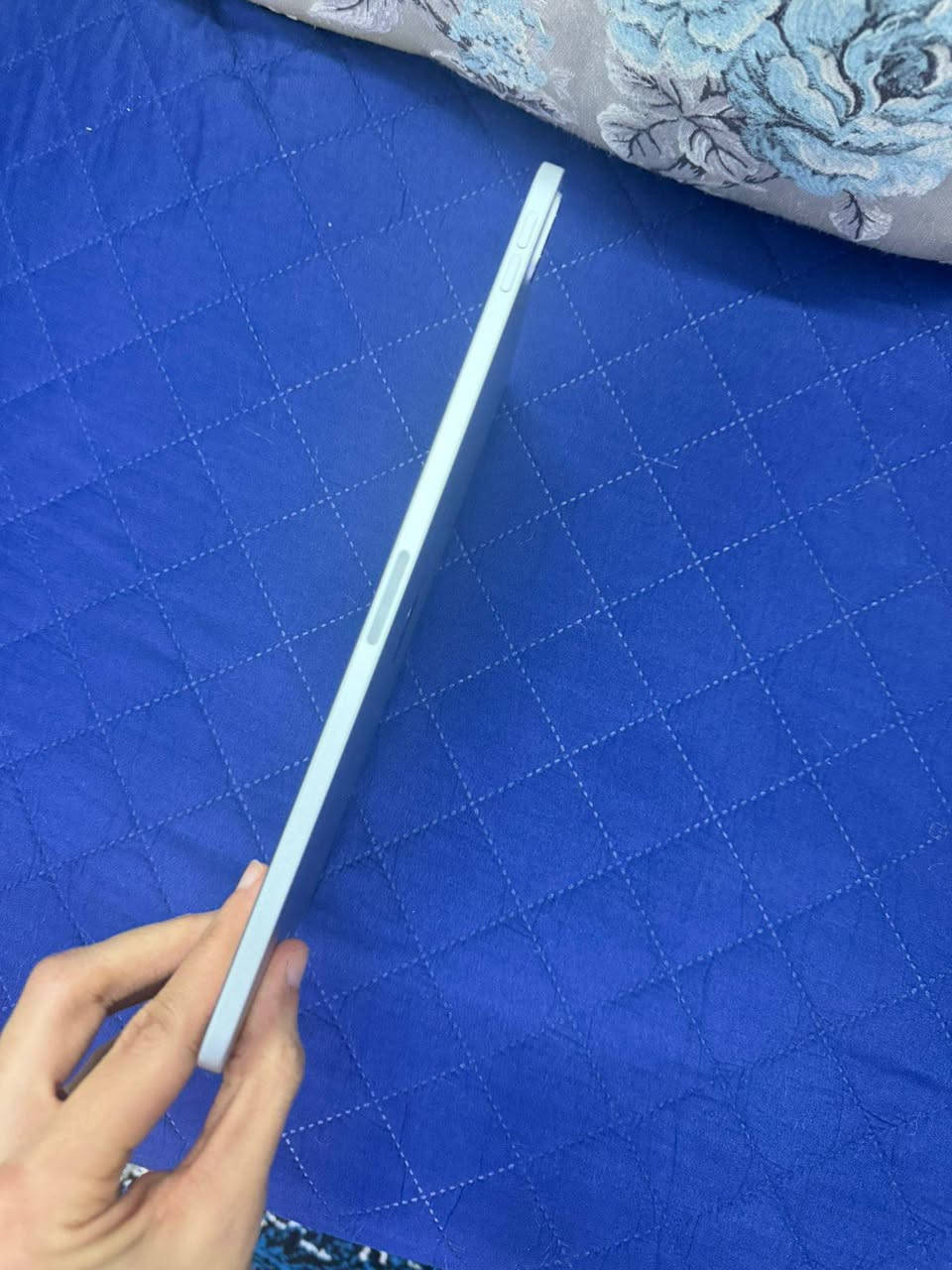 ايباد 11برو M2
للبيع ايباد  نضافه 💯 
البطاريه 89 تفحص حاسبه
 اذا بي شخط تاخذه بلاش جديد جديد جديدد 
ذاكره 128 
سعره 775 بي مجال بسيط 
***********
