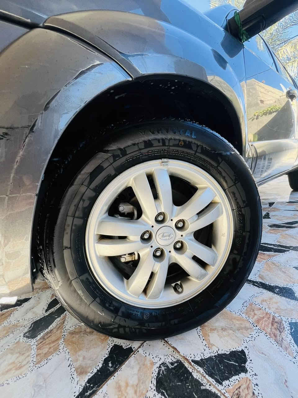 سلام عليكم توسان موديل 2008. وارد امريكي مابيه ضربه ابد بس. شبر بخشم جاملوغ رقم بغداد مشروع وطني سنويه جديده مكينه كير خير من الله كهربائيات شغاله صدر امامي خلفي مكفولات تايرات جدد تبريد ثلج شاشه كامره مكان سياره ديالى الخالص قرب جنسية الخالص 
***********او ***********
