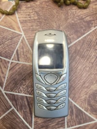 نوكيا كلاسك • شغال • يحتاج بطارية