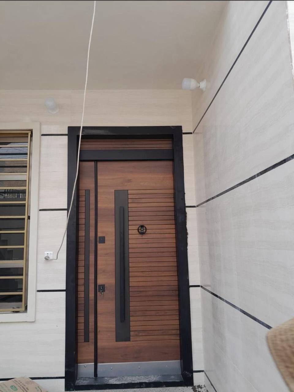 معرض كاكه مروان ..💯
لكافة انواع الابواب القاصة والابواب الداخلية نوع عظم والمطابخ والشبابيك والمحجر
*  تصاميم عصرية تناسب ذوقك واختيارك مع تصاميم حسب الطلب 
*ضمان في المتانة والرصانة والقياس المناسب 
*امان عالي و مقاومة للعوامل الجوية 
#معرض كاكه مروان وجهتك الافضل لبيت استثنائي 🫰
العنوان : الديوانية -طريق الحولي -الجامعة -مجاور فيرست مول  من الساعة 8 صباحا الى 10 ليلا
بأدارة  سجاد الخفاجي 
للتواصل :مراسلة الصفحة او الاتصال 
***********
واتساب ***********
