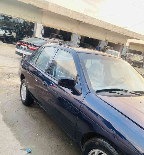 السلام عليكم للبيع كيا سيفيا موديل 1993 السنويه تنتهي 2029 محرك وكير جدد للاتصال *********** السعر 35 ورقه وبيها مجال للشراي
