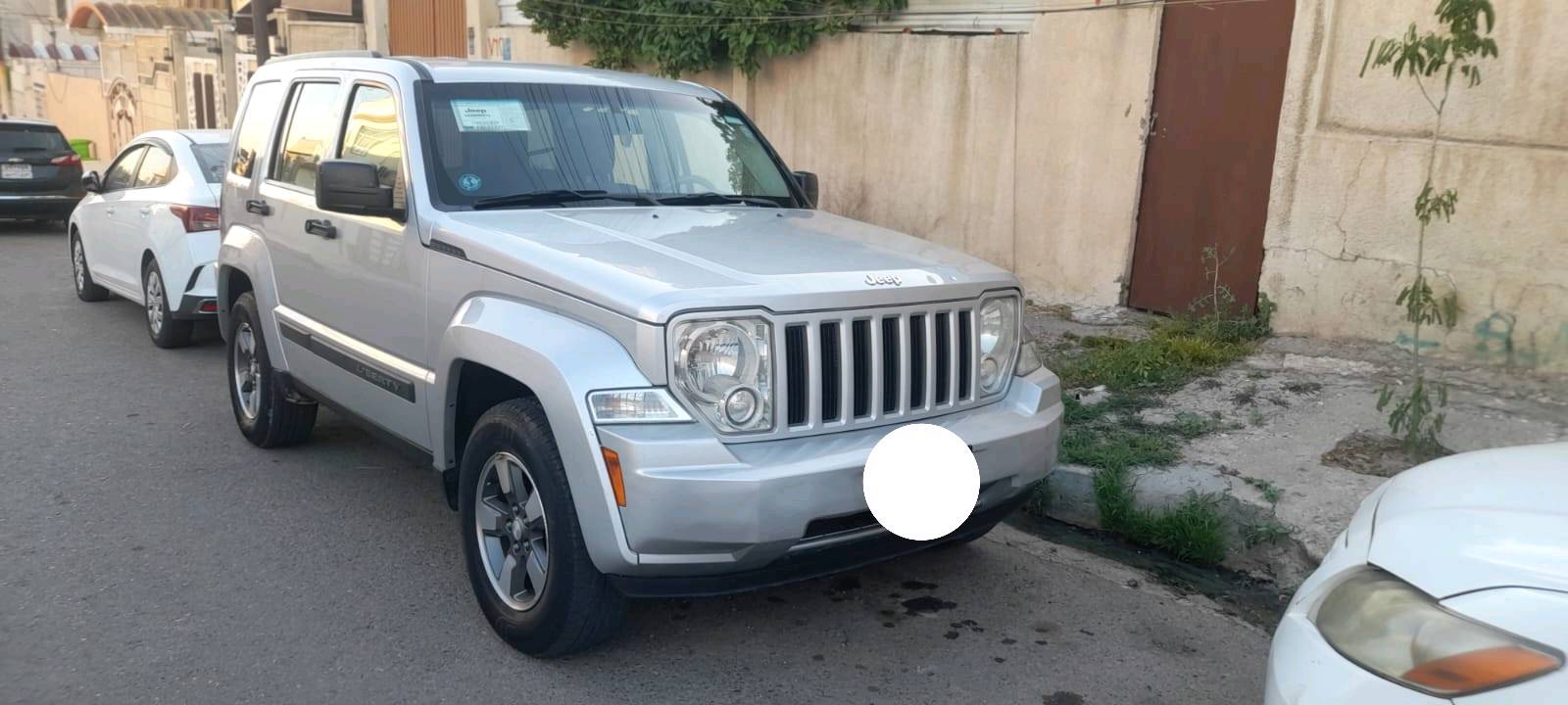 سلام عليكم جيب لبرتي موديل ۲۰۰۸ سیاره کلین بدون اي حادث بعدها وضع شركه حتى محرك ما مفتوح رقمها مميز اربع أرقام رقم نينوى الدولي الجديد حتى الفور ويل شغال ماشيه ١٧٦ الف سعرها ۱۱۰ بيع او مراوس هذا رقمي ***********