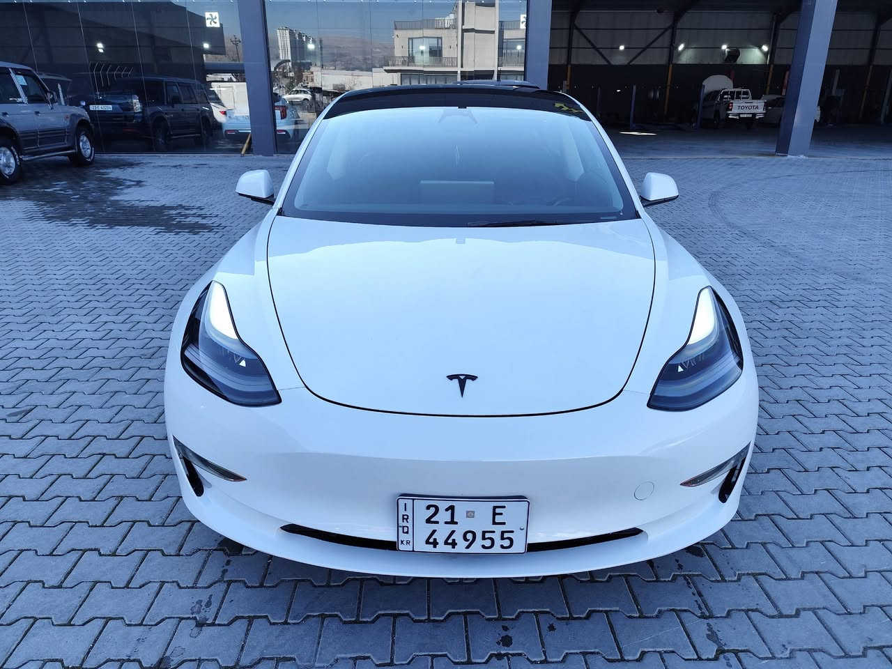 2023 Tesla model 3 
بدون صبغ بدون ارباك..
حادث بنيد مبدل نفس اللون تفصيخ
سيارة أونلاين
ماشي 15الف ميل حقيقي
سعر 170
مكان سليماني
سيارة مرقم سليماني
***********
