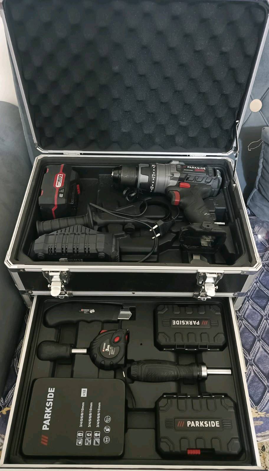 سلام عليكم 
دريل بريك سايد للبيع 
معه كامل الملحقات