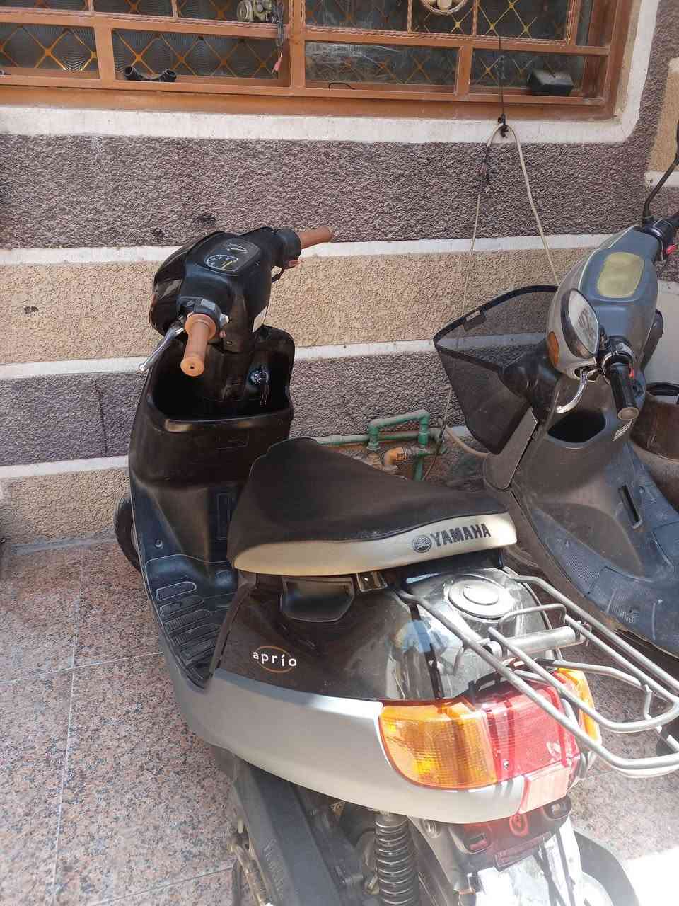 سلام عليكم دراجه  بطه نضيفه مكينه مامفتوحه ولا ملعوب بيهه شغاله سلف هندر وكل الكهربائيات شغاله سعر375 وبيه  مجال اتصال ***********
