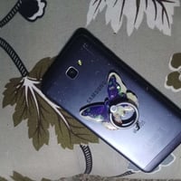 سامسونج • ذاكرة ٣٢ • رام ٤