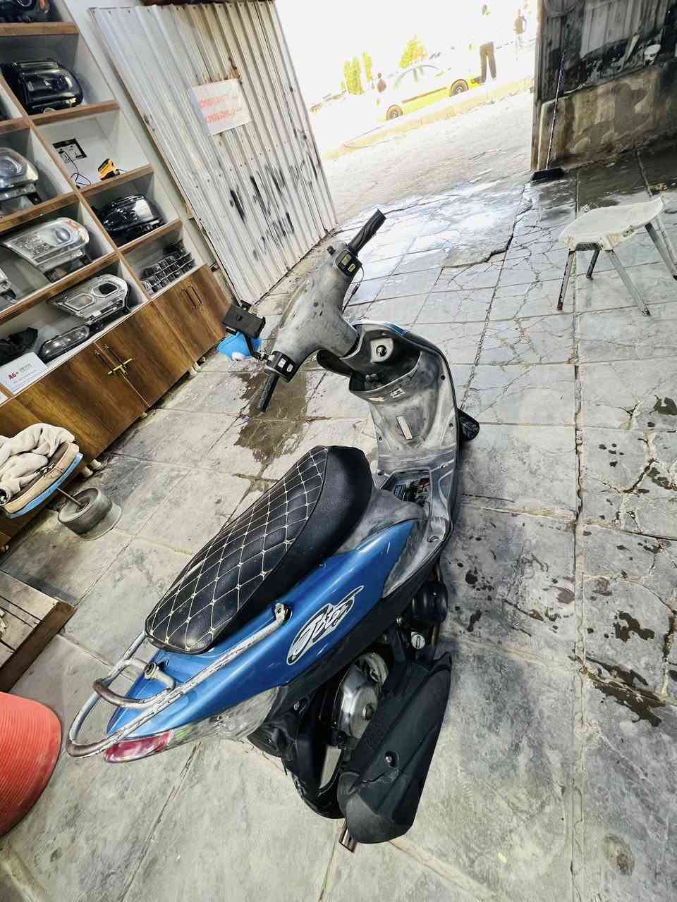 سلام عليكم دراجه ماكس منغولي جديده وحلوه الدراجه مفتوحه بس ولفات ودراجه مناسبه سعر 450 دراجه شلعه ومعدل وبل معدل ماتتواجه اله طياره ومكينتها جديده لا تبخير لانضوح عنواني ناصريه مدينه الصدر متوجد واتساب ***********
