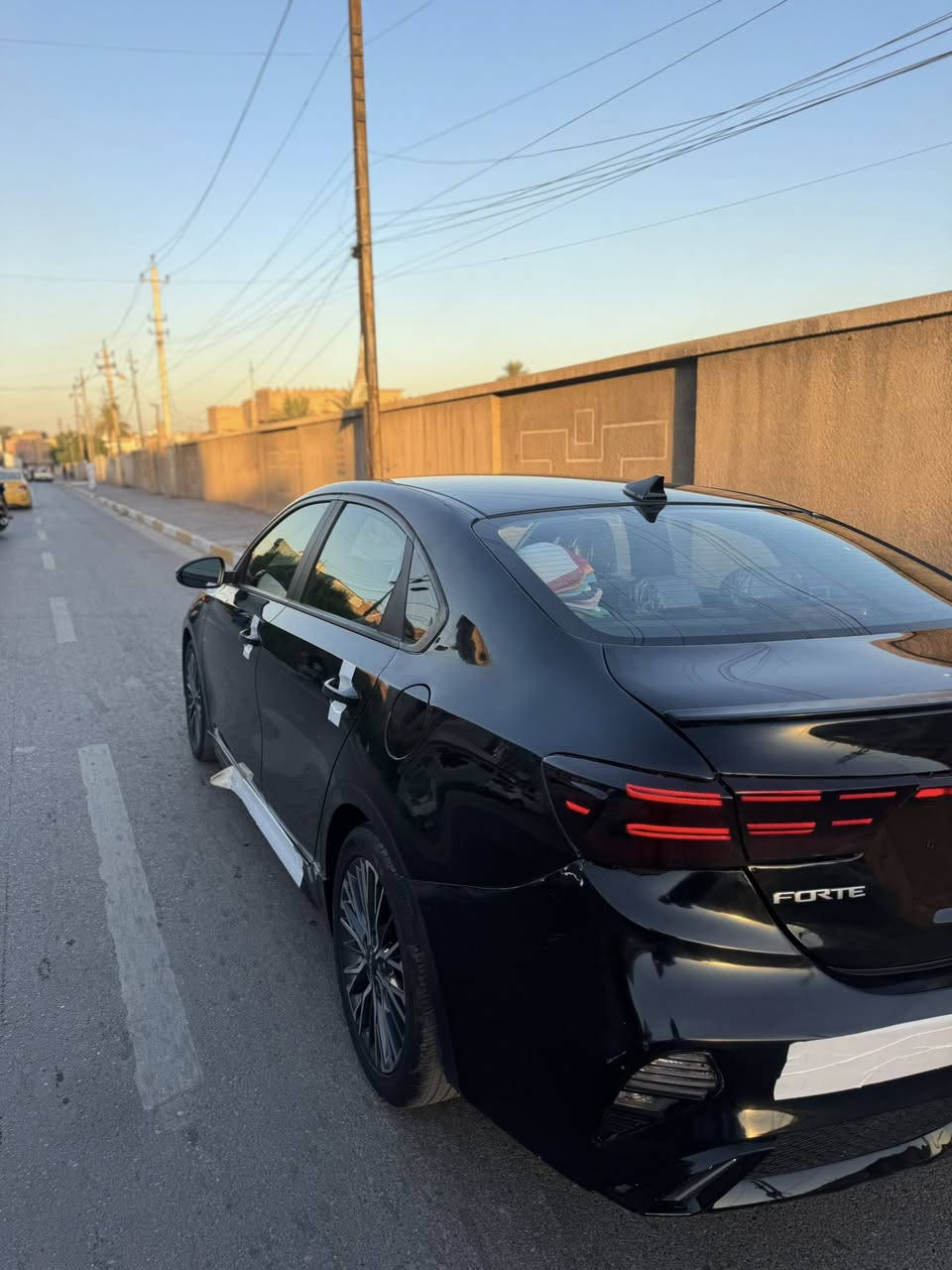 فورتي جيتي لاين
موديل 2023

السياره جديده بعدها ماشيه34mi

محرك المرغوب 2000 دوش

بصمه

رادار امامي خلفي

تحديد مسار

نقطه عمياء

مانع انزلاق

مانع اصدام

انضمه قياده

سبوت عادي ايكوا

هواي مواصفات بيهة ممذكوره

السعر 165بيها مجال للشراي

مكان بغداد 

الرقم ***********
