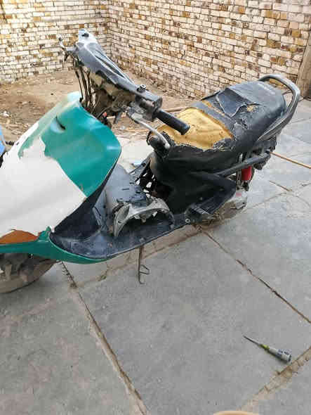 شلعه معدل على شرط هندر واحد ب175 مجال بسيط حك الجيه كهربائيات ما تشتغل يرادله ضفيره 
رقمي ***********
