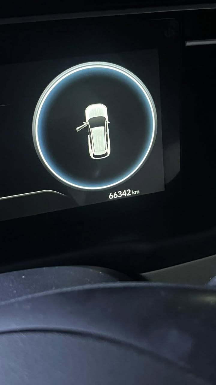 السلام عليكم
توسان 2024
 كفاله عامه فقط بيها رصعه صغيره بالباب
ماشية 66342
فول مواصفات
عدى البانوراما
السعر 222 وبي مجال
***********
