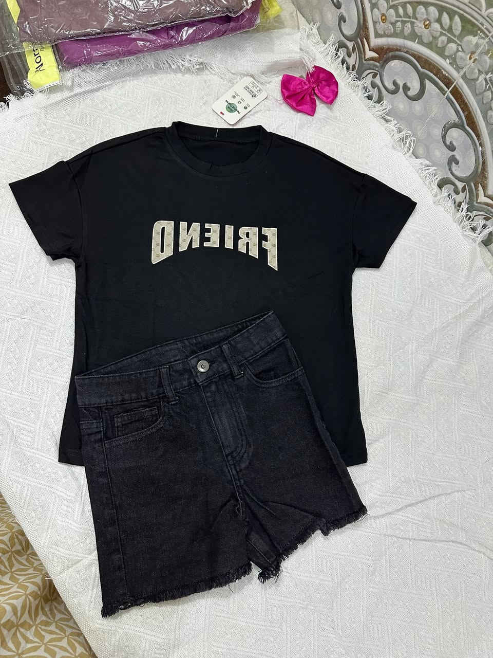 السلام عليكم عندي شلعه هيج قطع ابيعه كامل واذا سعر ماناسبك اقسمه بنص كل شي يطلع بي من سنه الى13/14سنه  سعرجدا مناسب توصيل مجاني  هذا نموذج بالصور


**إذا كنت صاحب هذا الإعلان وتريد حذفه لأي سبب، رجاءا أرسل رسالة إلى الدعم الفني**
