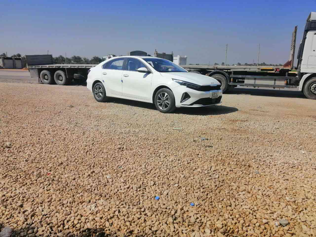 السلام عليكم
للبيع.كيا كي 3.موديل 22 بدون حادث رقم أربيل باسم شركة.المحرك 1500دوش تنفس طبيعي ماشية 50  ألف كيلومتر مواصفاتها معروفه كشنات جلد فتحه سقف ويل كروم لايتات لد. 
السعر 138 دبل نزول كلين تايتل
واتساب ***********.مكانها الكوفه المعاهد التقني
