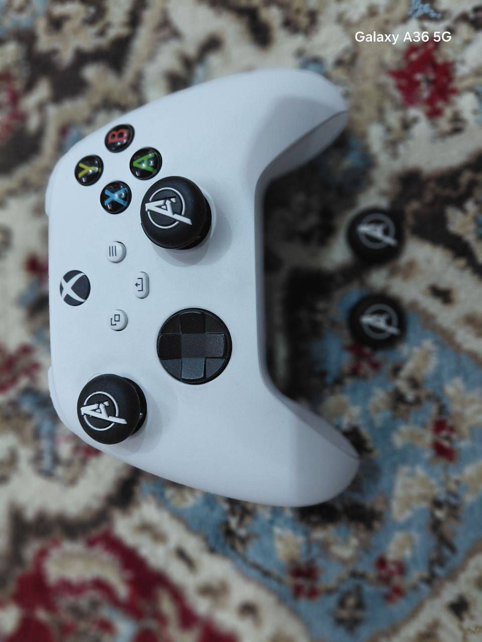 اكس بوكس سيريس اس
اللون ابيض. 
حجم الهارد....واحد تيرابايت .
يدة اصلية عدد 1
موديل 2024
مستعمل شي قليل بلادي مكفول لا مفتوح ولا مصلح
كامل الملحقات من كونترول و كيبل طاقه و كيبل HDMI و كارتونته موجودة لان اشتريته جديد.

مع بطاريتان قابله للشحن مع قاعده للبطاريات 

مع يو بي اس 3000vA يشغل الجهاز وشاشة تلفزيون

سعر الجهاز مع الملحقات 600 الف وبيه مجال قليل.
المكان محافظة النجف.

للاستفسار التواصل على الخاص


**إذا كنت صاحب هذا الإعلان وتريد حذفه لأي سبب، رجاءا أرسل رسالة إلى الدعم الفني**