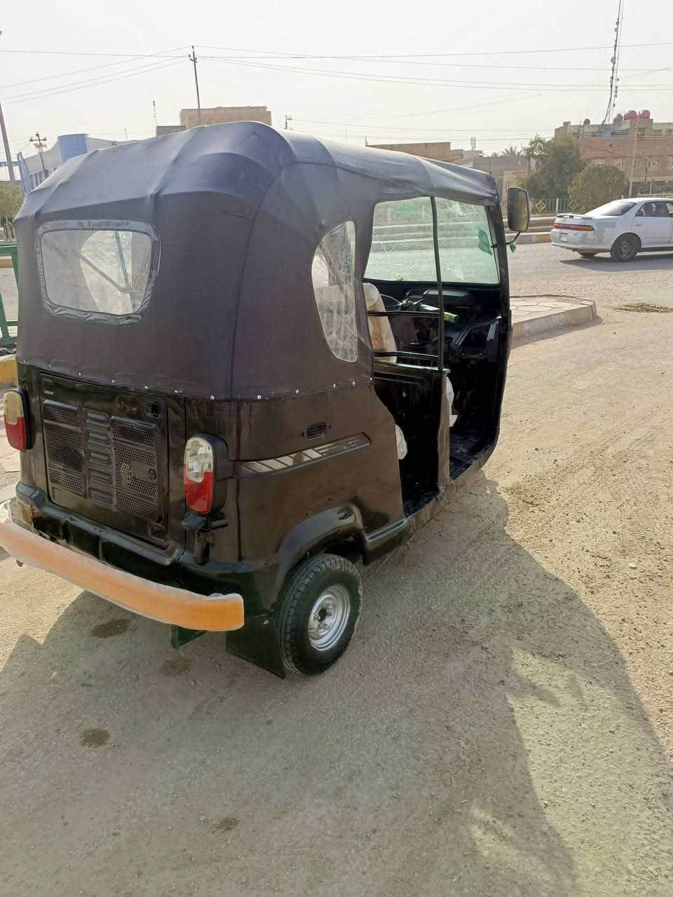 سلام عليكم تكتك البيع موديل 2018 وراق صولي السعر خاص ***********
