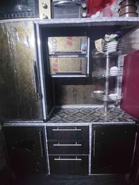 كاونتر للبيع مع سنك الشراي يتفضل خاص ع هاذ الرقم07761184095