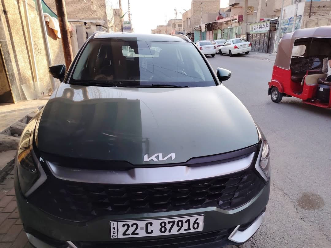 سلام عليكم ورحمة الله وبركاته سيارة بيها ضربة بلبابين ع بارد داخل العراق الموديل 2023 سبوررتج خليجي للبيع لتواصل الاتصال على الرقم ***********
