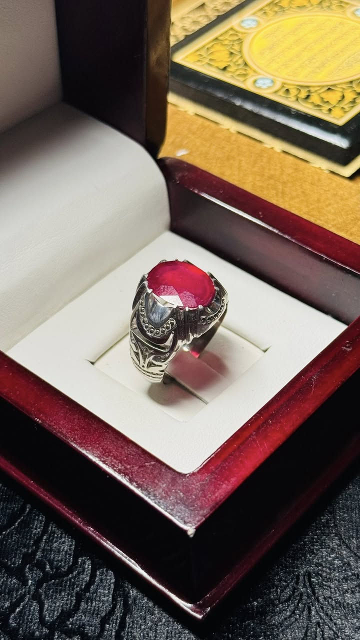 ⁨ ⁨ ⁨  خاتم وياقوت أفريقي طبيعي الاصلي 
صياغة يدوية الفضة 925

السعر 80,000 الف فقط مع التوصيل

يوجد توصيل جميع محافضات العراق
للتواصل واتساب : ***********⁩⁩⁩⁩⁩
