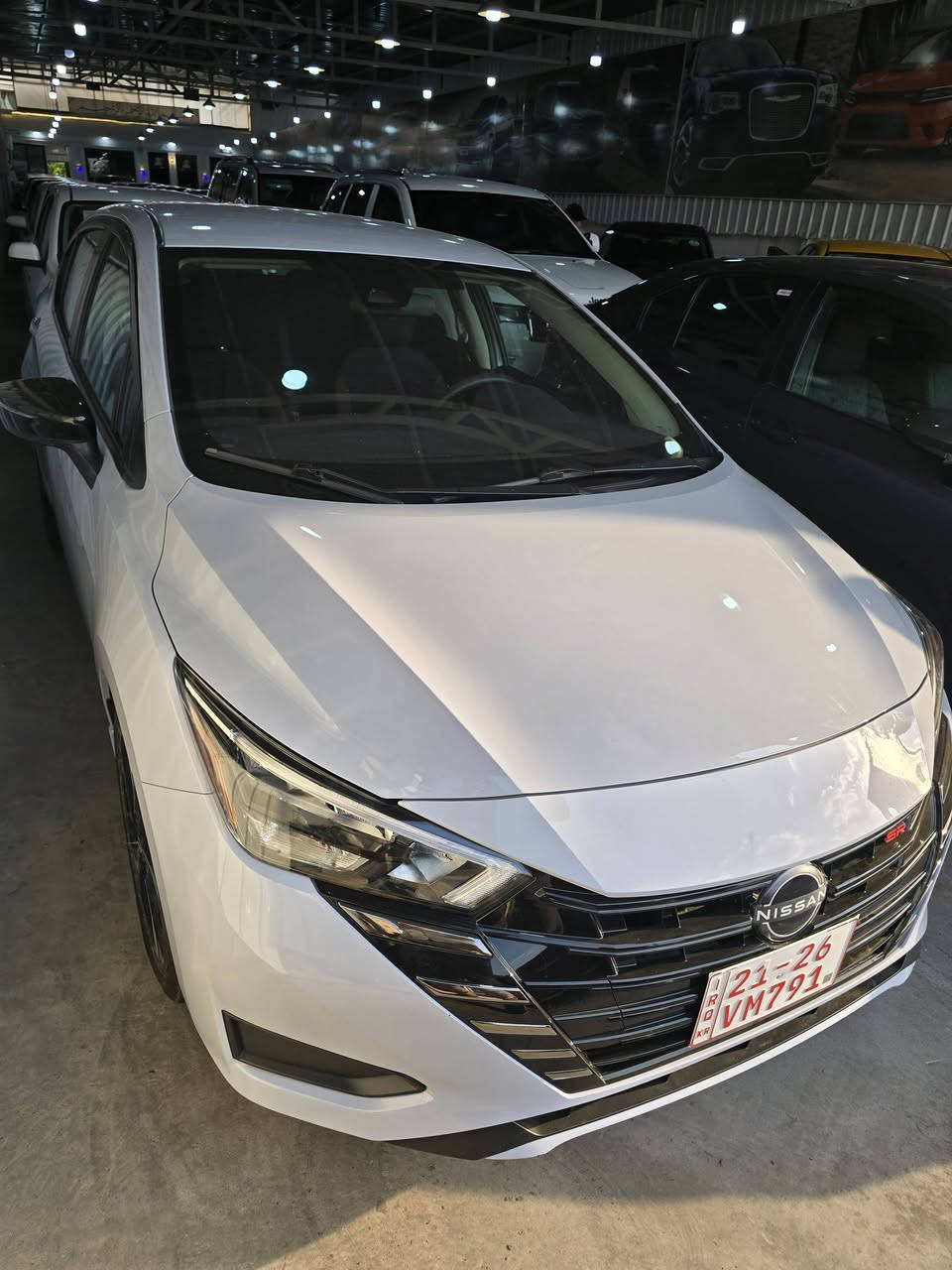 NISSAN  Versa   SR  2024
السعر :  127 $
اللون : سموكي
الحادث:-  كما موضح بالصور
بجمهااا كبس
الدواخل والشواصي مكفوله من الحادث
شحن لاسلكي
المواصفات الفئة : SR
رادار امامي + رادار جانبي +توقف ذاتي
شاشة ذكية + مخرج usb عدد 2 + مخرج tayp C 
عداد المسافة :-  7  الف ميل فقط
لايت زينون + ليد نهاري 
 كشن شامو + كشن هيتر 
كاتي تترقم شمالي
العنوان كركوك
رقم الهاتف :-  ***********
