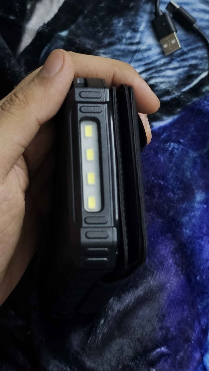 ‎باور بانك طاقة شمسية منفذين usb ومنفذ تايب سي مع اضائة ليد قويه 
السعر مع التوصيل‎ بغداد, العراق


**إذا كنت صاحب هذا الإعلان وتريد حذفه لأي سبب، رجاءا أرسل رسالة إلى الدعم الفني**