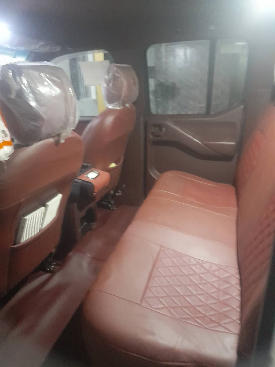 السلام عليكم نيسان نيفاره موديل 2013
السياره حلوه مبدل بيه بابين البصف السايق والخلفي  بس والسياره مكفول من كلشي شرط لا صبغه لا ضربه لا اي شي تبريد ثلج كهربائية ما ملعوب بيه الصدر جديد تايرات تخم كامل جديد ابطاين جدد داخل حلو نضيف حيل لون ماروني لون السياره ابيض لولؤي التدفئة شغاله يعني بين قوسين ربع واحد ما اتحط على السياره شاشه ايباد مع كامره بس بعده ما شادهه السنتر شغال الجامه الاماميه مال شركه مت مبدله رقم السياره أربيل اوتماتيك شرط بلاد مو تحوير مال شركه يعني المو شراي لا ايخابرني لين هاي مواصفات السياره كامله السياره مال جناي العنوان بغداد ابو غريب حي الشهداء قرب جمعيه العمار السعر 125 وبيه مجال تجي تكلب ما نختلف انشالله أوضح واكول المو شراي لا يخابرني هاذا رقمي بي واتساب مفتوح *********** وبلخدمه اني
