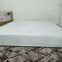 عندي هاي الدوشك كويتي من كويت جايبينا مستعمل مابي شي للبيع سعر ١٠٠ الش...