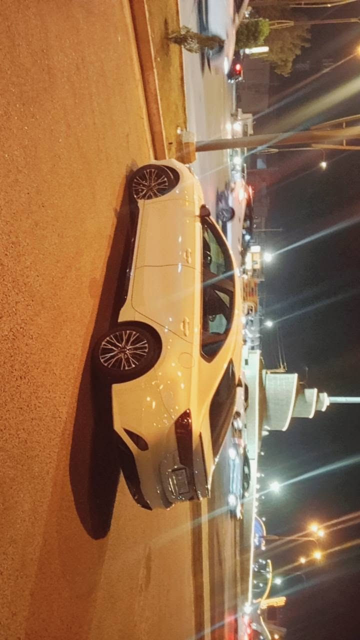 السلام عليكم فورتي امريكي موديل 24 سياره كلين اللون ابيض صدفي فول مواصفات بدون سلايت بصمه تشغيل عن بعد كتاب شهداء رقم انبار ماشية 6,000 حقيقي العنوان فلوجه *********** *********** واتساب اتصال
