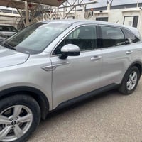 كيا سورنتو وارد امريكي 4سلندر  2500حادثها جاملغ وبنيد بدون دواخل  0771...