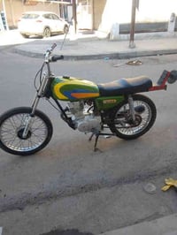 للبيع دراجه ساخت مديل 2018 شرط المكينة برغي مامفتوح بيها شرط تحريكه وم...