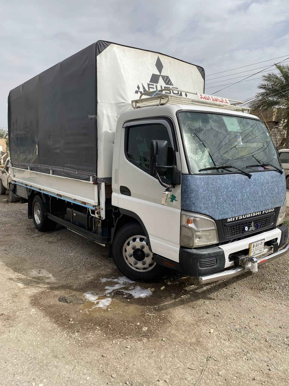 سلام عليكم كنتر للبيع مديل 2017 سياره جديده كاملا للعمل سعر  وستفسار عله هاذا رقم ***********
