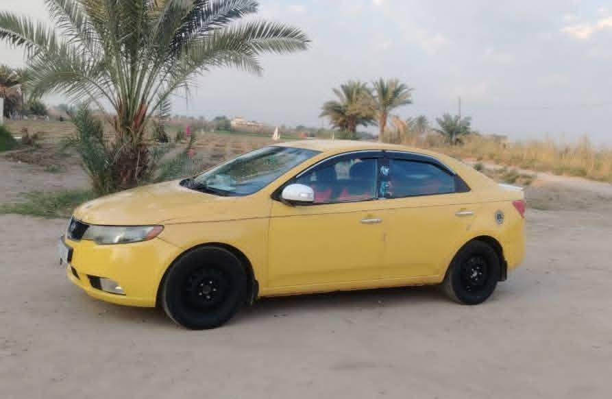 فورتي خليجي مكفوله كفاله عامه فقط شبر بل جاملغ الخلفي موديل 2010 فول مواصفات بصمه تحكم سترن شاشه دواره كامره حساسات خلفيه جانبيه مكينه 1600 كير جديد حداديه جديده تخم تاير تبريد ثلج رقم بغداد بسمي شخصين مصفره من كلشي مكاني بابل السعر٨٧❄️ ***********
