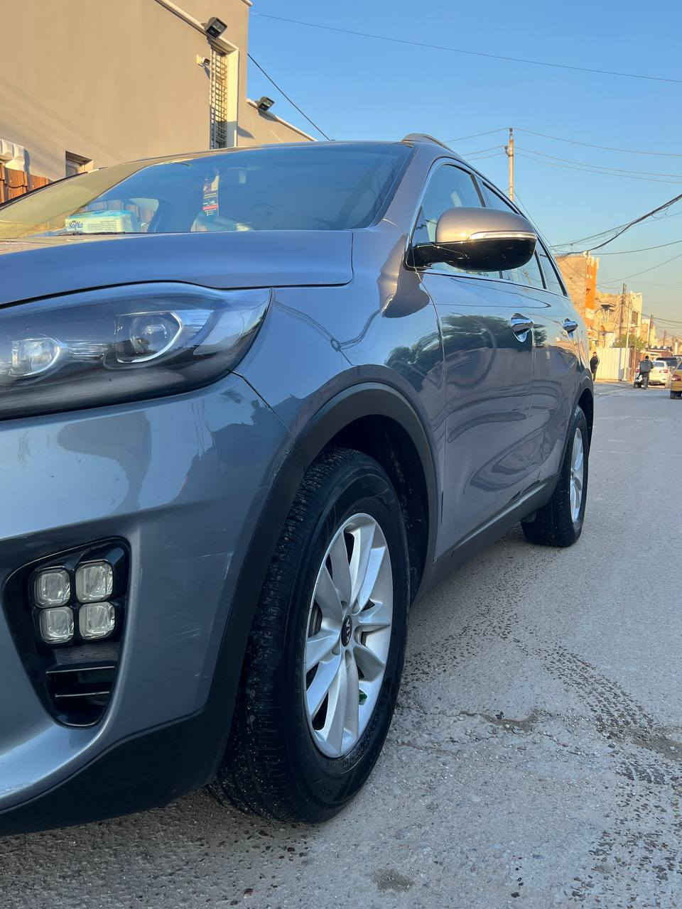 السلام عليكم
سورنتو 2020
 وارد امريكي للبيع 
رقم بغداد بأسمي تحويل ثاني يوم
الضرر: جاملغ جهة الايمن ومعمر نفسة وبيهة بارد شبرين و موضح بلصور
مواصفات
1-شاشة
2-اربع وضعيات قيادة(SPORT/ECO/COMFORT/SMART)
3-شاشة اعطال
4-فول تحكمات ستيرن
5-سايد بريك رجل
6-السيارة تو ويل المرغوب
7-اشاير بالمري
8- السيارة 7 راكب
9-قطعتين تبريد
10-السيارة 6 سلندر GDI
11-وارد امريك
12-كير ومحرك مكفولات
مكان السيارة بغداد /الزعفرانية
الاتصال *********** بي واتساب
