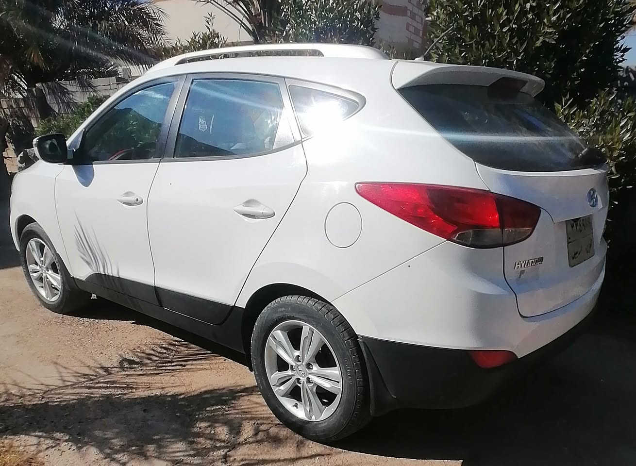 توسان 2014 كفاله عامه
رقم اربيل
سونار موجود بالصور
مكان السياره واسط
عارضها ب148 وبيها مجال قليل 
استفسار اكثر
***********
***********
