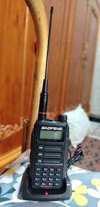 جهاز لاسلكي • مدى ١٠كم