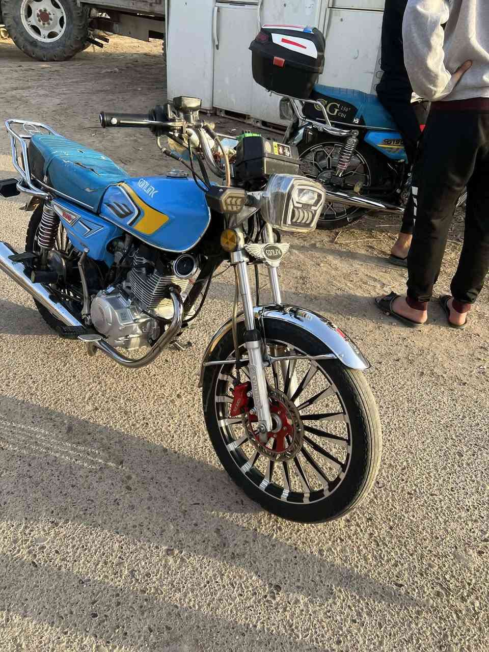 سلام عليكم دراجه سونك ٢٤ الدراجه كامله المكان الصقلاويه الطالعه السعر ٧٥٠وبيها مجال ***********
