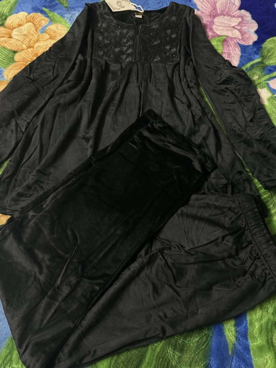 اخر ثلاث قطع بقن قديفه درجه اولى وعالفحص بسعر الجمله ابيعهن سواد فاحم


**إذا كنت صاحب هذا الإعلان وتريد حذفه لأي سبب، رجاءا أرسل رسالة إلى الدعم الفني**