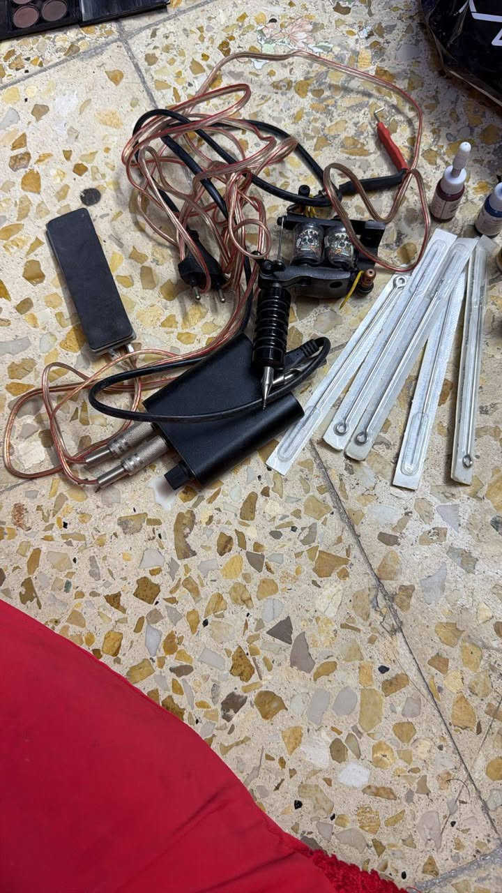 جهاز تاتو نظيف وستخذام قليل سعر ٥٠ العنوان حي العلام لي يريد يشتري وشراي يدخل خاص خواني


**إذا كنت صاحب هذا الإعلان وتريد حذفه لأي سبب، رجاءا أرسل رسالة إلى الدعم الفني**