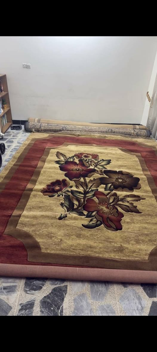 مرحبا.. 
عندي محافير للبيع سعر الوحدة 40
الي يحب يتواصل ع الرقم *********** بينو واتس
