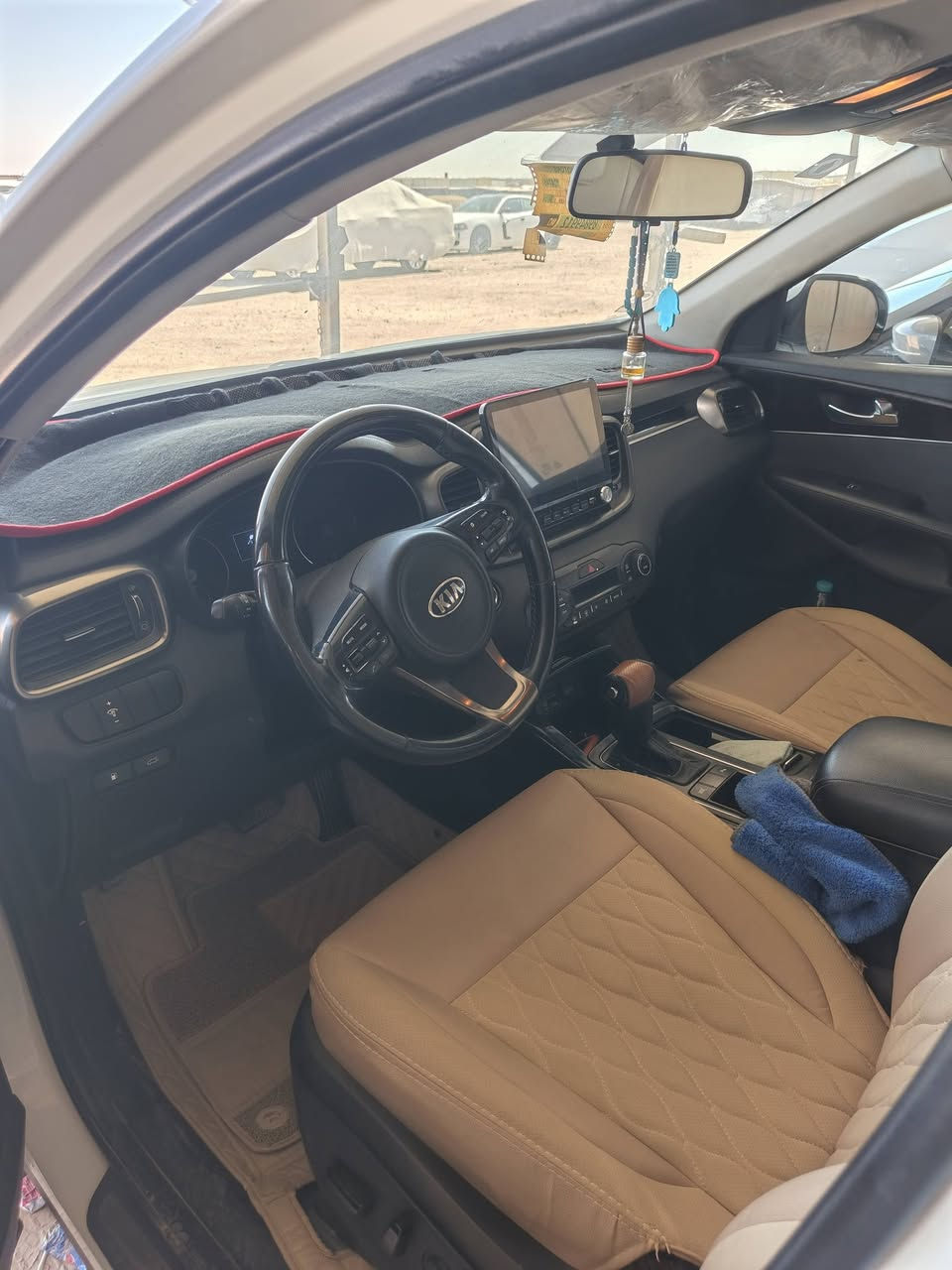 سياره سورنتو 16كفاله عامه كايمه المكينه السعر195المكان ذي قار جبايش ***********
