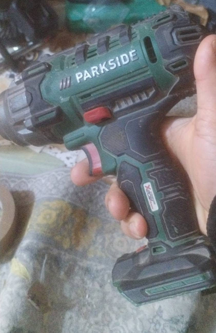 دريل لقمه بدون ملحقات فقط دريل 
قيم واخذ


**إذا كنت صاحب هذا الإعلان وتريد حذفه لأي سبب، رجاءا أرسل رسالة إلى الدعم الفني**
