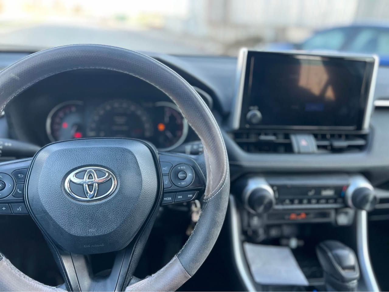 سەیارەکە زۆر خاوێنە هەموو شتی بەشەرتە پێش پشت ژووری ئیرباگ هەموو شتی بەشەرت تەنها دەرگای دواوەی عادیسەیە بە بیلاد گۆراوە دوو جێی بچوک کارتە یانی حیساب بکە بێ سبوغە أربيل, العراق


**إذا كنت صاحب هذا الإعلان وتريد حذفه لأي سبب، رجاءا أرسل رسالة إلى الدعم الفني**