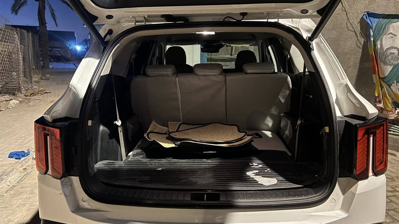 السلام عليكم
للبيع سورنتو 2025 خليجي داتشو رقم بغداد بأسمي السياره ماشيه 15 الف محرك 6 سلندر سياره بيها ضمان 5 سنوات كفاله عامه سبير مانازل بيها كامرتين حساسات لد نهاري ليلي ويل 20 سياره بيها طكه بسيطه بلباب الوره مامبينه وترجع سحب حتى ماتأثر السعر 48 مليون المكان البصره كرمه علي مقابل باب الجامعه 

رقم ***********
