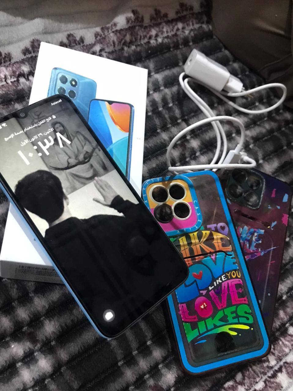 جهاز هونر x5blus ذاكره ١٢٨ جديد باكيته استعمال اسبوع وحترك بس ضهره وثخين ضهره مامأثر ع لمس ولا ع الكامرات مثل متشوفون بالصور كامل ملحقاته كفرات وشاحن وكارتونه الجهاز كله شغال ومكفول سعره قفل ١٠٠ الف مكاني البصره ماعندي توصيل رقمي
***********
