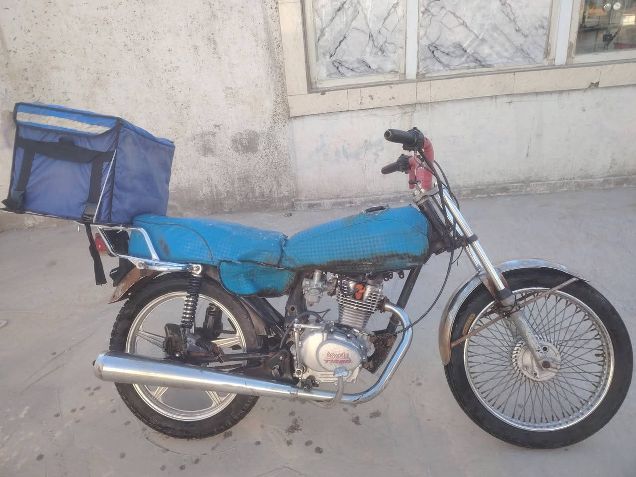 دراجه يراني ٤ كير السعر ٣٠٠ لف بيه مجال بصيط ***********
