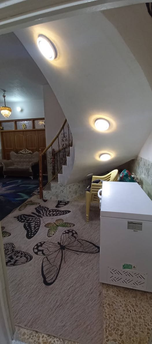 دار  للبيع مساحه (100م) معملجي خلف مدارس العميد الخدمات ماء مجاري كهرباء   شارع 6 م السعر ( 135 ) 
للإستفسار الاتصال على الرقم ***********
*********** كربلاء, العراق
