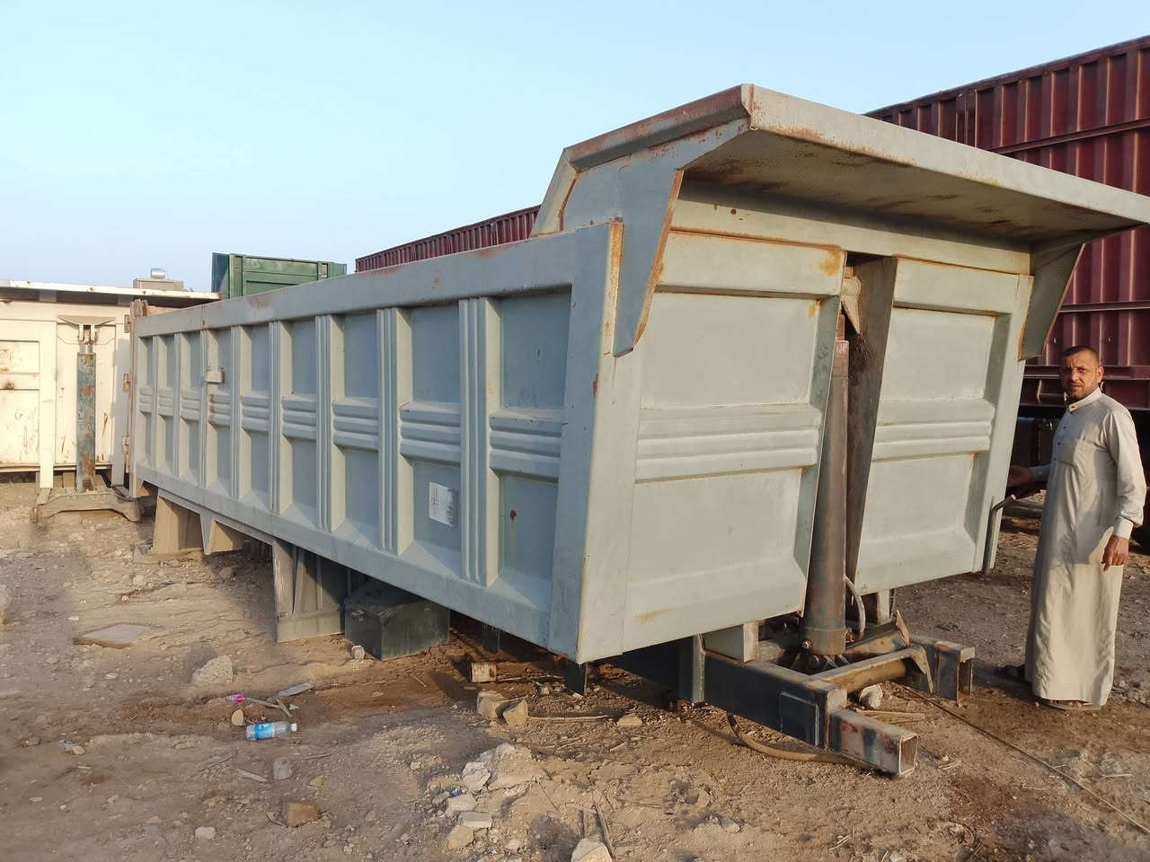 للبيع بدي علم بدي جديد ***********
