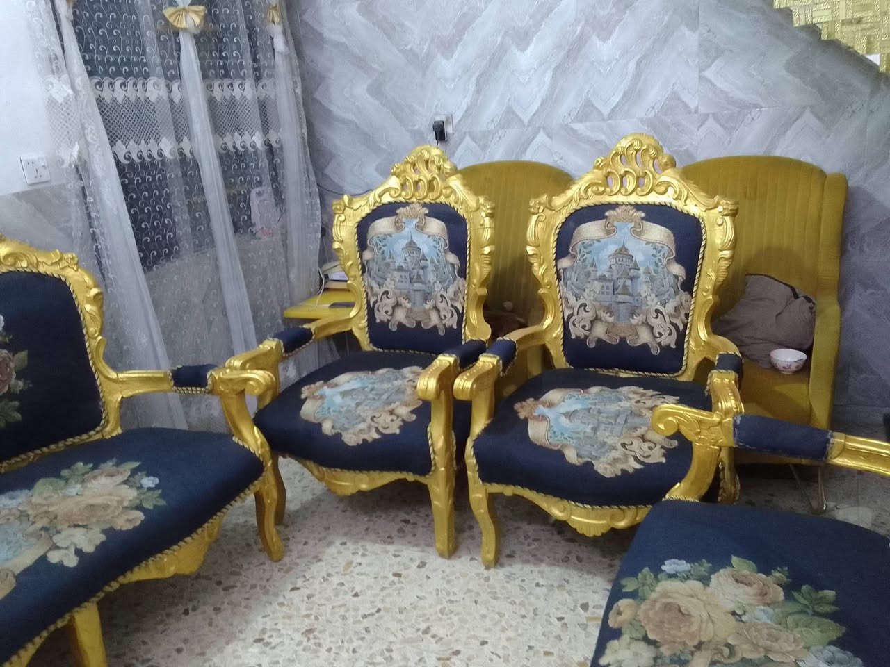 تخم مصري 10مقاعد الشراي يتفضل خاص مكاني بغداد حي اور مقابل جامع الفردوس رقم الهاتف بي واتساب ي ستفسار ***********
